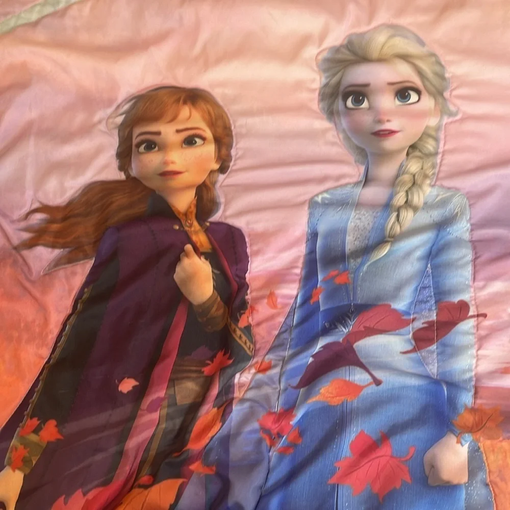 Disney Frozen Toddler 2 Piece Bed Set Reversible Comforter Flat Sheet